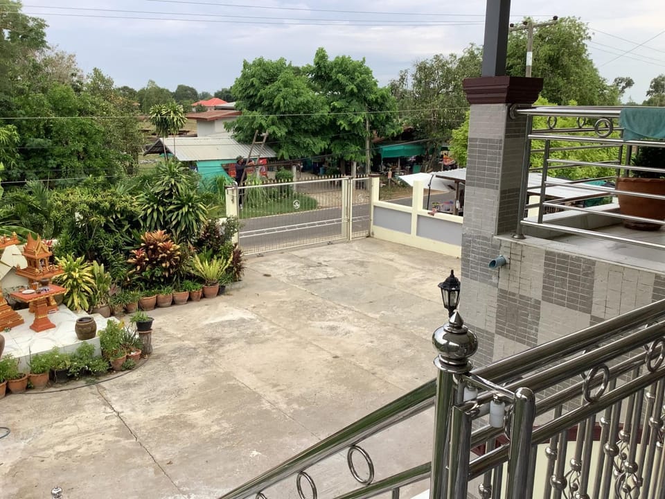 View (from property/room), Balcony/Terrace