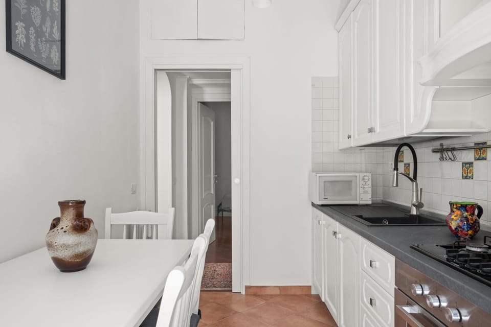 Kitchen or kitchenette, Dining area, dishwasher, microwave, oven, stove