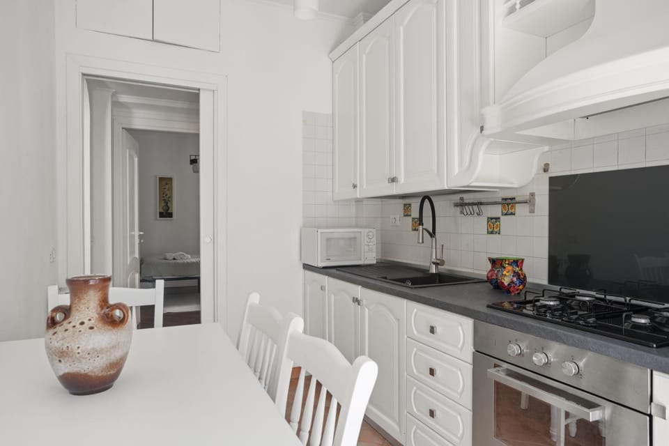 Kitchen or kitchenette, Dining area, dishwasher, microwave, oven, stove