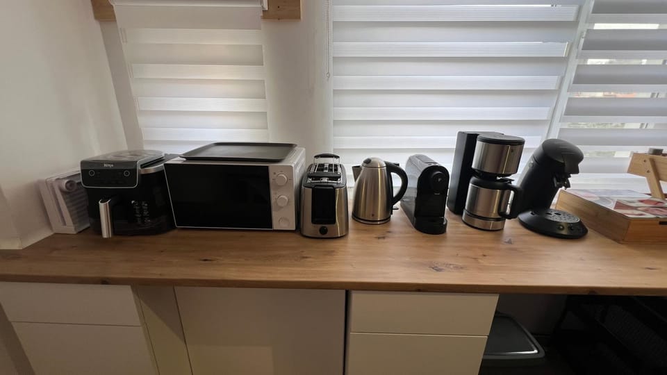 Coffee/tea facilities, Kitchen or kitchenette