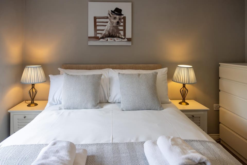 Saxon Coach House - Hereford - By RentMyHouse Apartment in Hereford