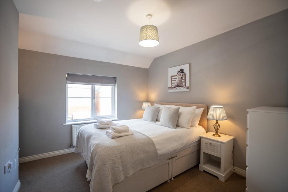 Saxon Coach House - Hereford - By RentMyHouse Apartment in Hereford
