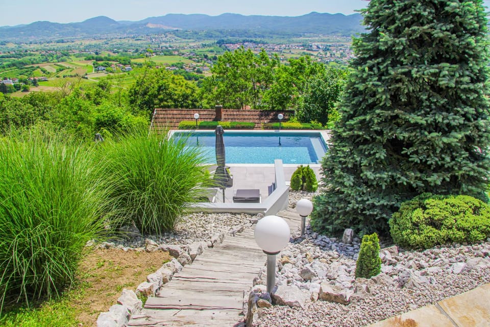 Day, Natural landscape, Garden, Garden, Garden view, Pool view, Swimming pool, Swimming pool, sunbed