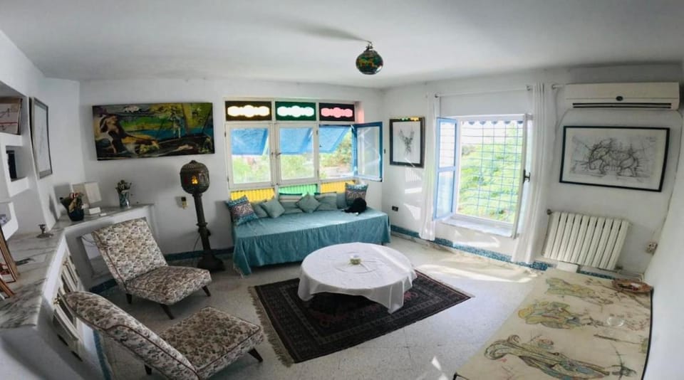 Artist's House Apartment in Tunis Governorate, Tunisia