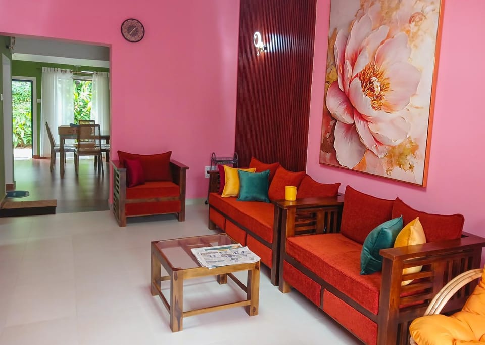 Living room, Seating area