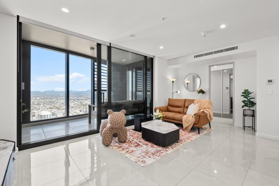 Living room, Mountain view, Sea view
