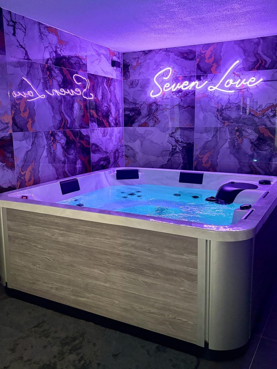 Hot Tub