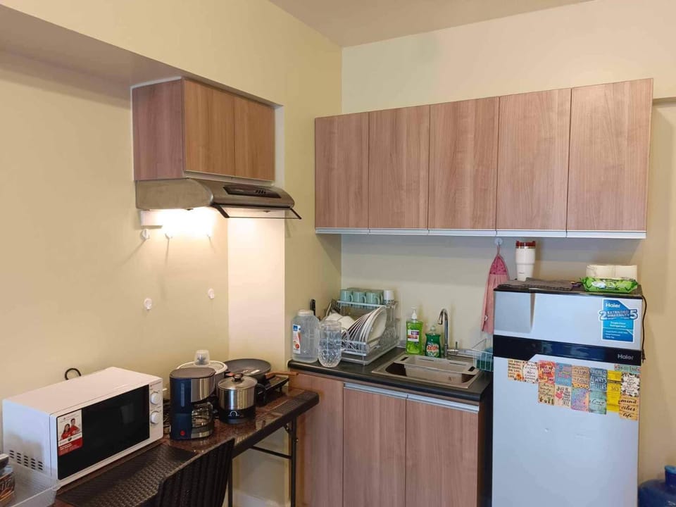 microwave, oven, kitchen