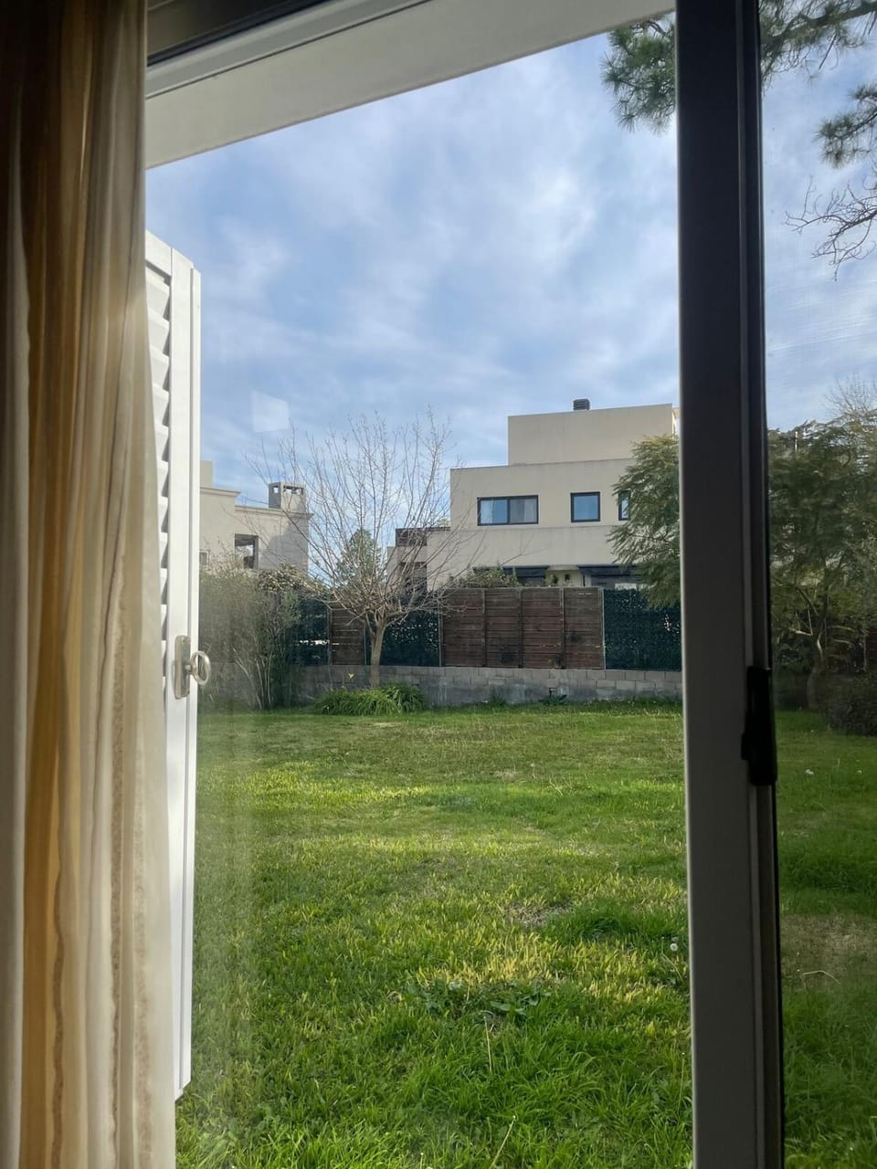 Property building, Spring, Day, Natural landscape, Garden, Garden view