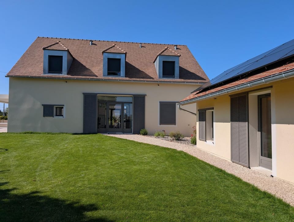 Property building, Garden, Sauna