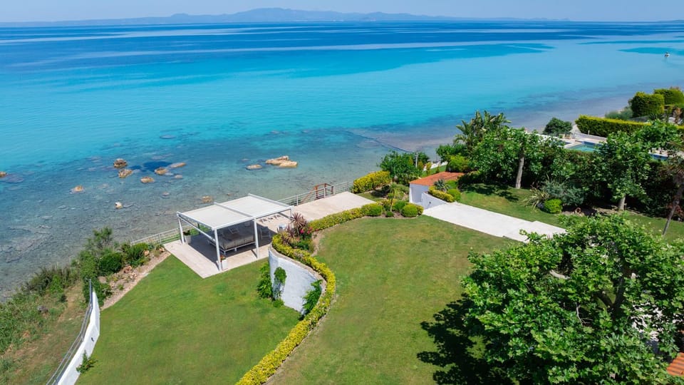 Royal Luxury Villa by AKTIS VILLAS Villa in Halkidiki
