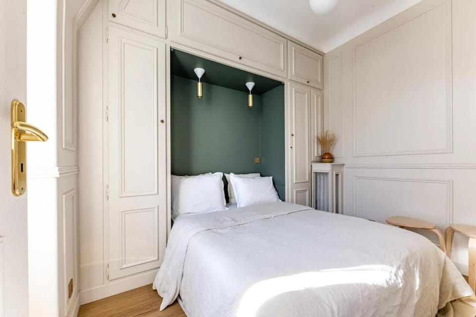 Luxury and comfort on Champs-Élysées Apartment in Paris