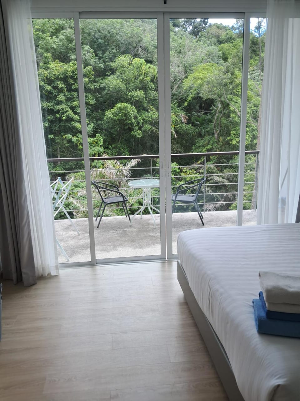 Kamala falls seaview 1 bedroom Apartment in Kamala