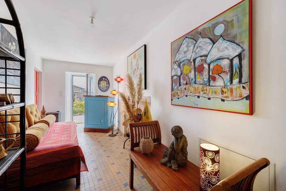 Property building, Living room