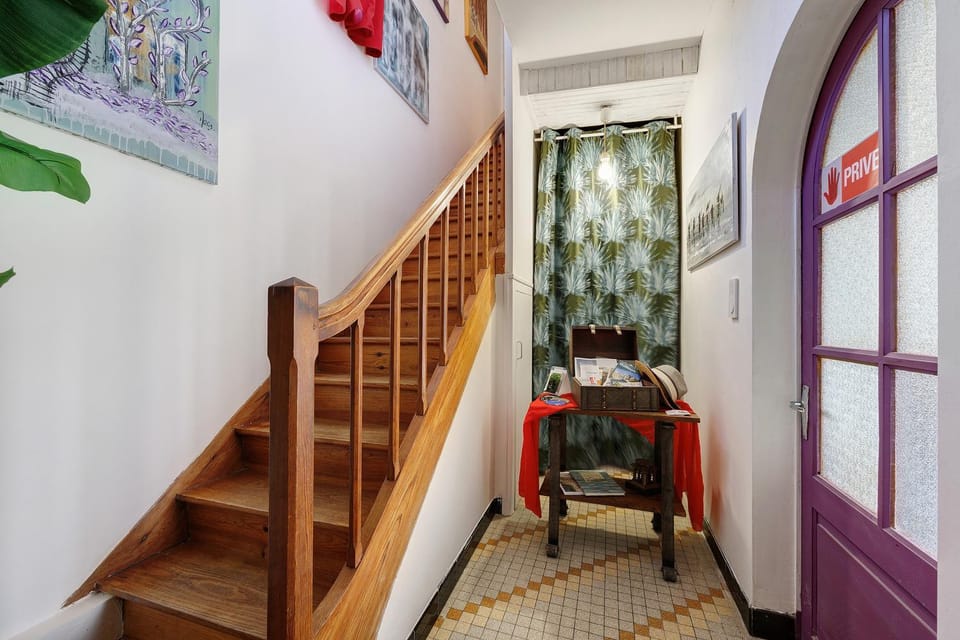 Property building, Living room