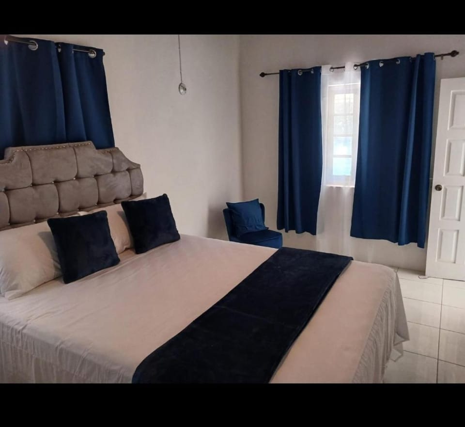 Holiday Oasis Bed and Breakfast in St. Ann Parish