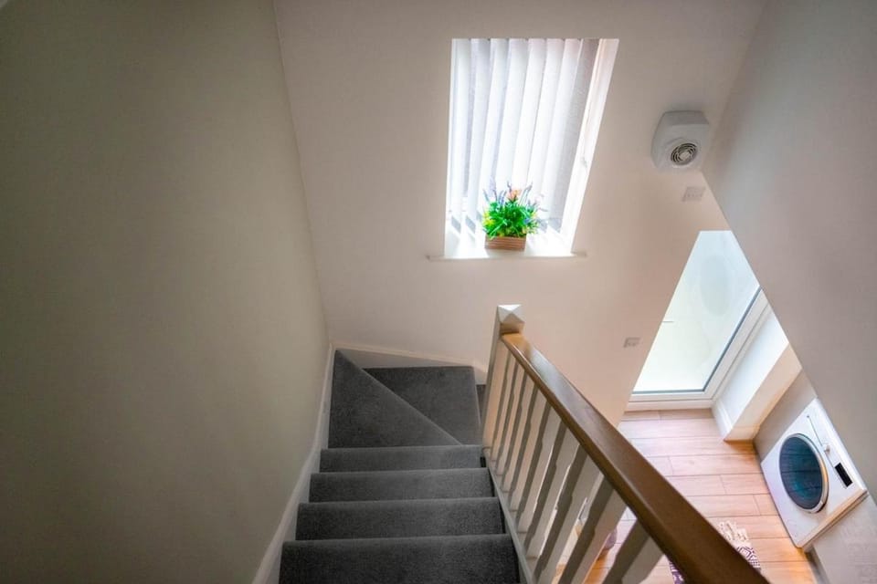 Stylish Chalet 5min to Beach House in Swansea