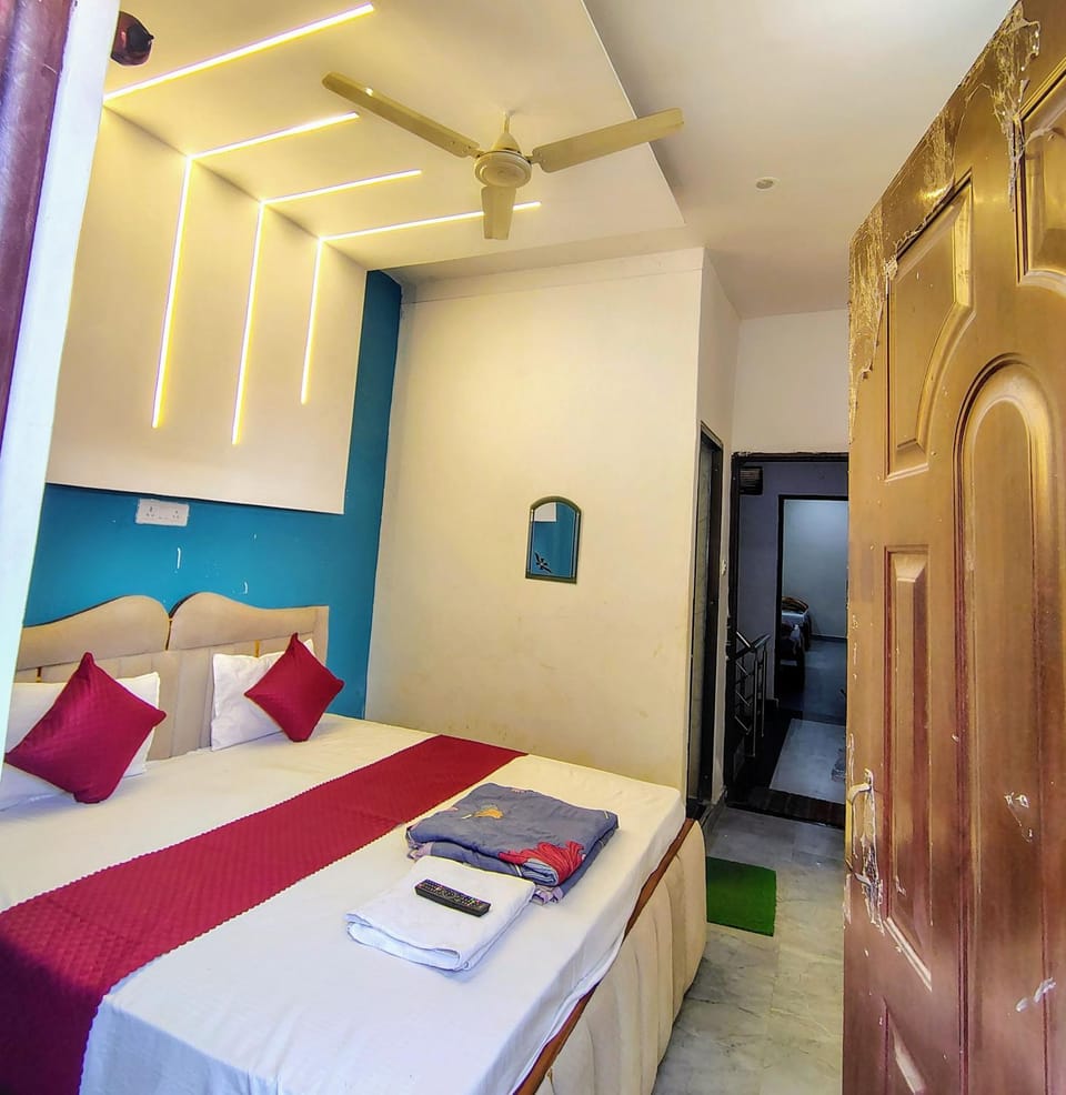 Shree laxmi homestay near kashi Vishwanath temple Bed and Breakfast in Varanasi