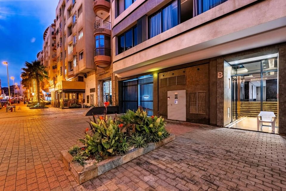 La Corniche - Seaside - Hassan II Apartment in Casablanca