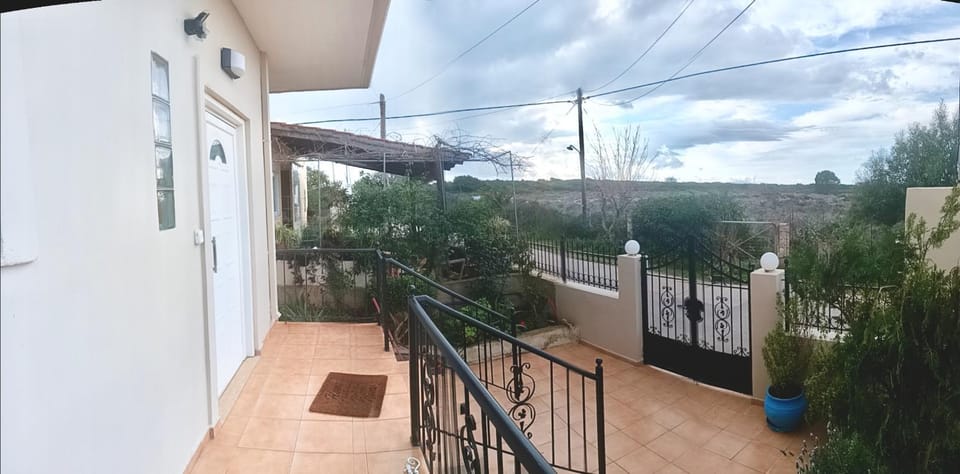 Xenonas house 365 House in Crete