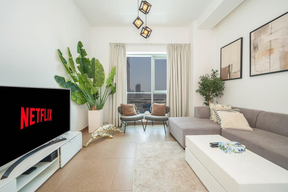 Communal lounge/ TV room, TV and multimedia, Living room