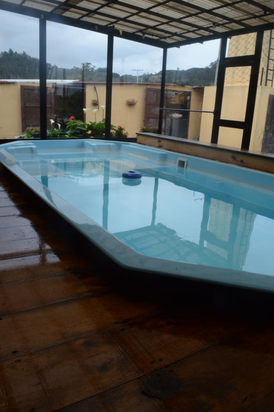 Swimming pool