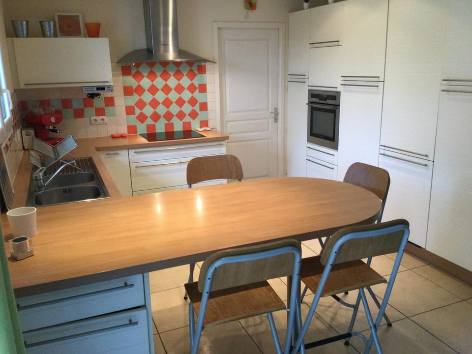 Villa avec grand jardin pour 6 personnes proche lac et océan Villa in Nouvelle-Aquitaine