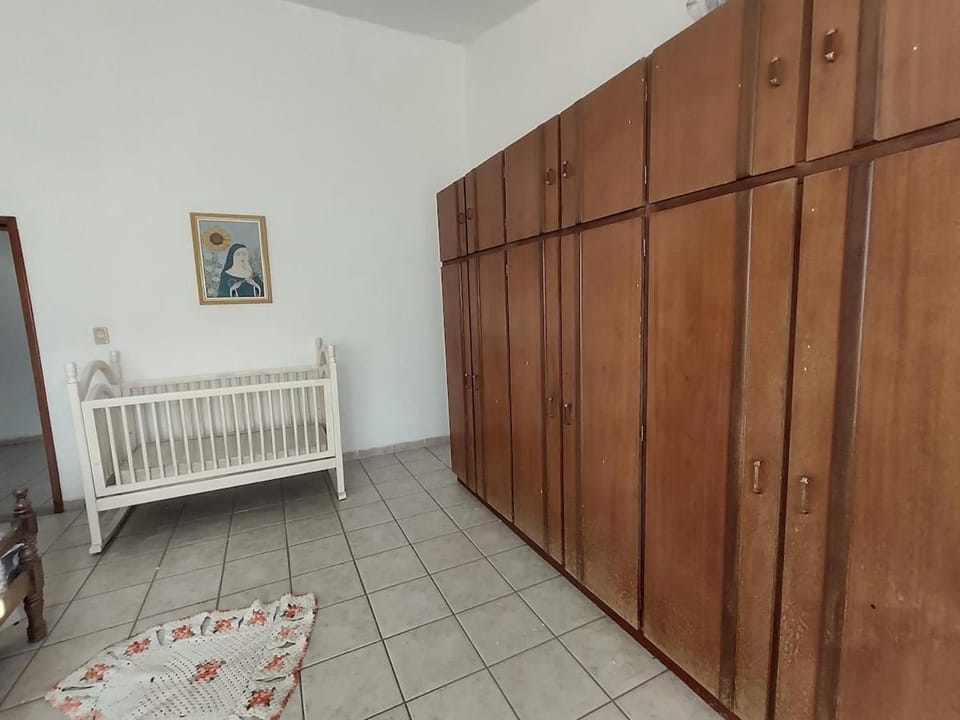 Bed, wardrobe