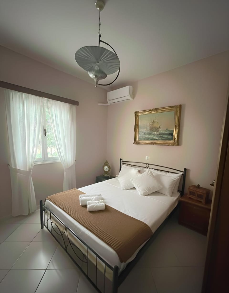 The Kefalonian Divarata House House in Cephalonia