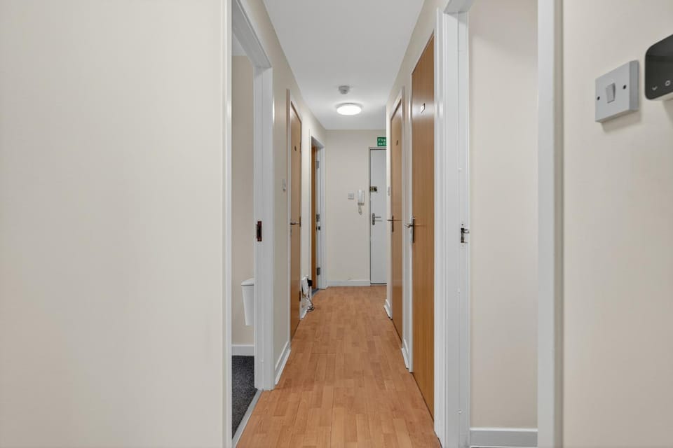 Modern 2-Bedroom flat in Glasgow city centre, near Galsgow Green Apartment in Glasgow
