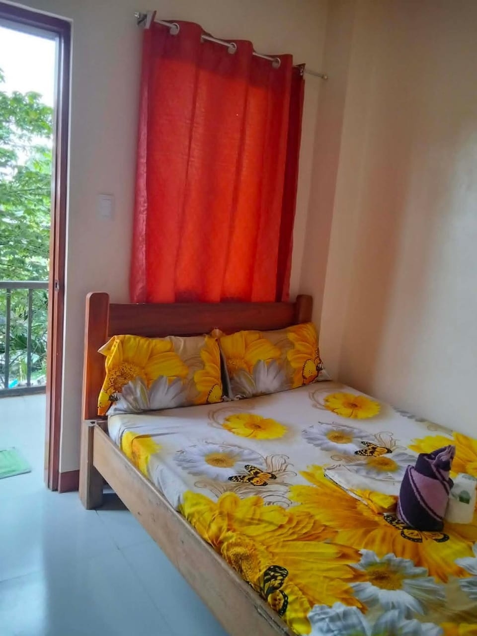 Jenises Inn Inn in El Nido