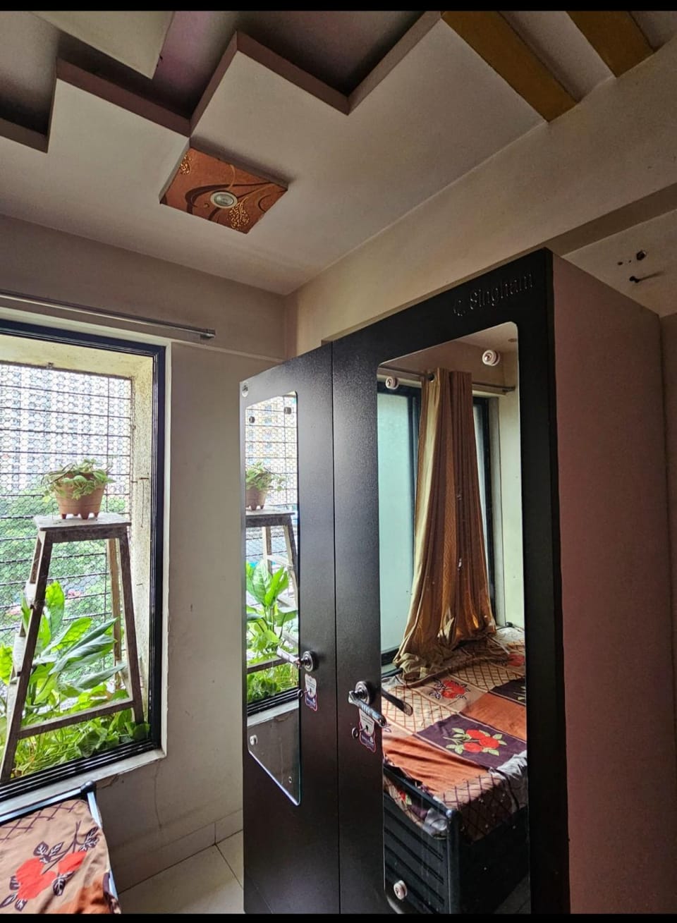 Private Room At Ghodbunder Road Ovale Naka Thane West Apartment in Maharashtra