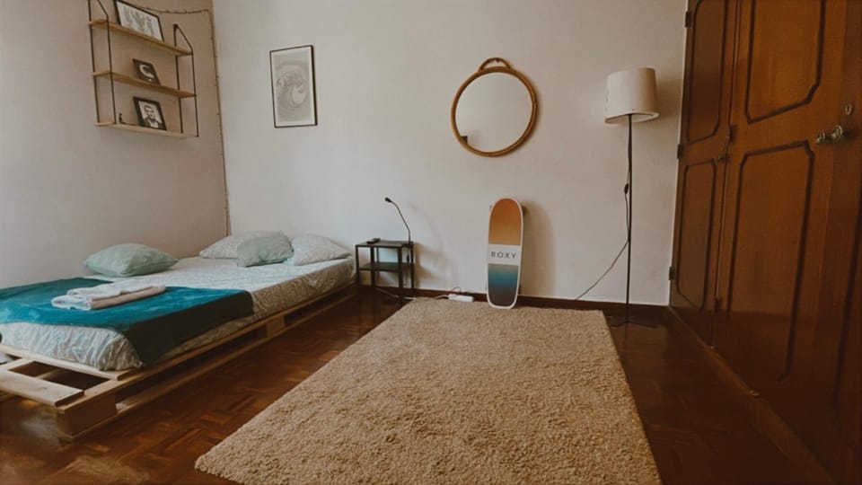 Peaceful Boho Room in Costa da Caparica Bed and Breakfast in Costa da Caparica