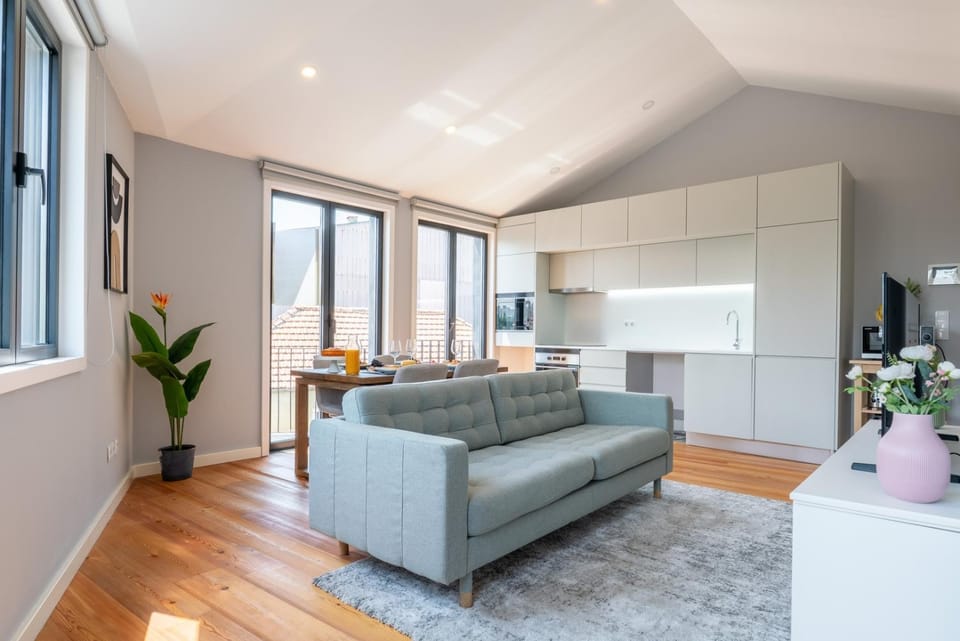 TV and multimedia, Kitchen or kitchenette, Living room, Dining area