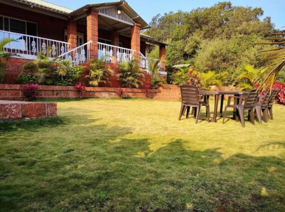 Akhade's Valley Villa Villa in Mahabaleshwar