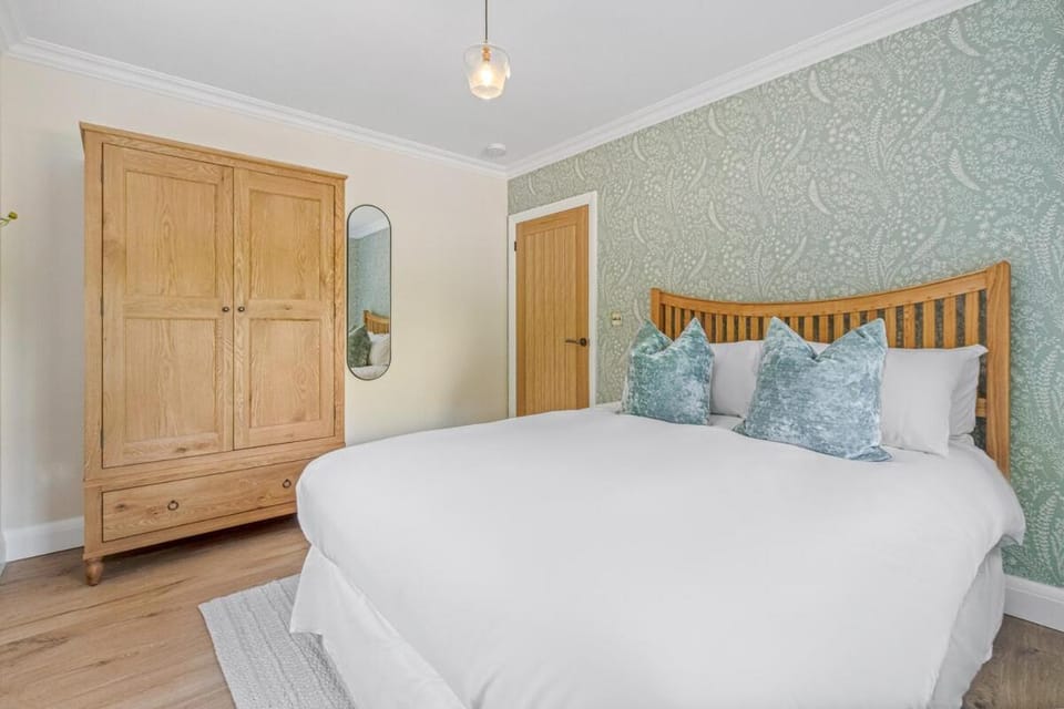 The Wild Bloom House in Wycombe District