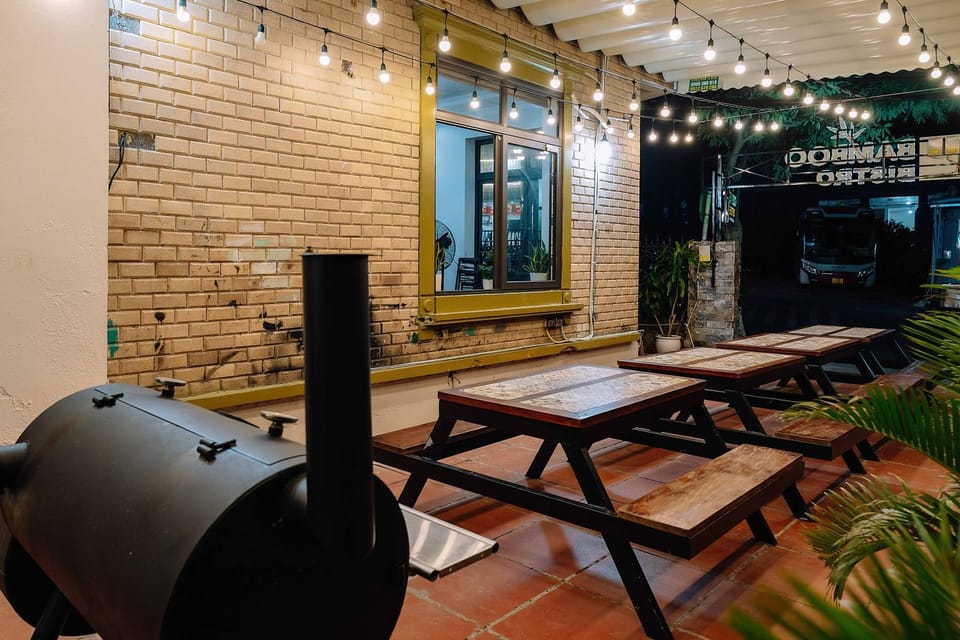 Patio, BBQ facilities, Seating area