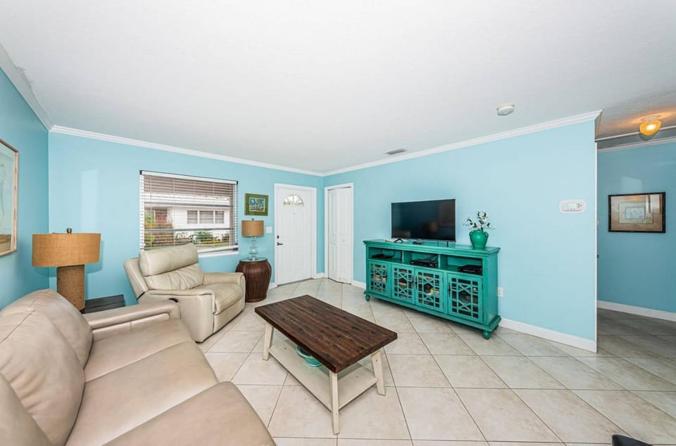Cozy Home Near the Beach - Aloha Kai #37 - Roelens House in Siesta Beach