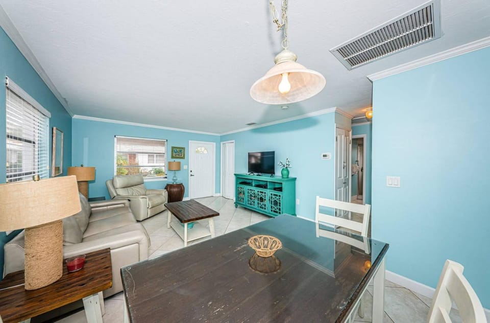 Cozy Home Near the Beach - Aloha Kai #37 - Roelens House in Siesta Beach