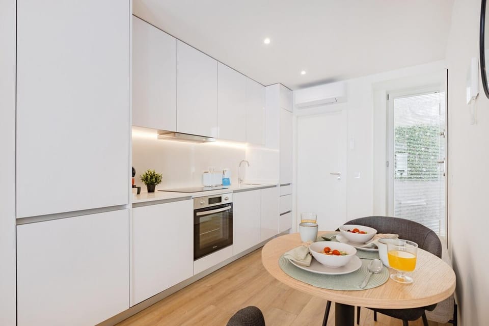 Studio Central | 111 Collection Apartment in Porto