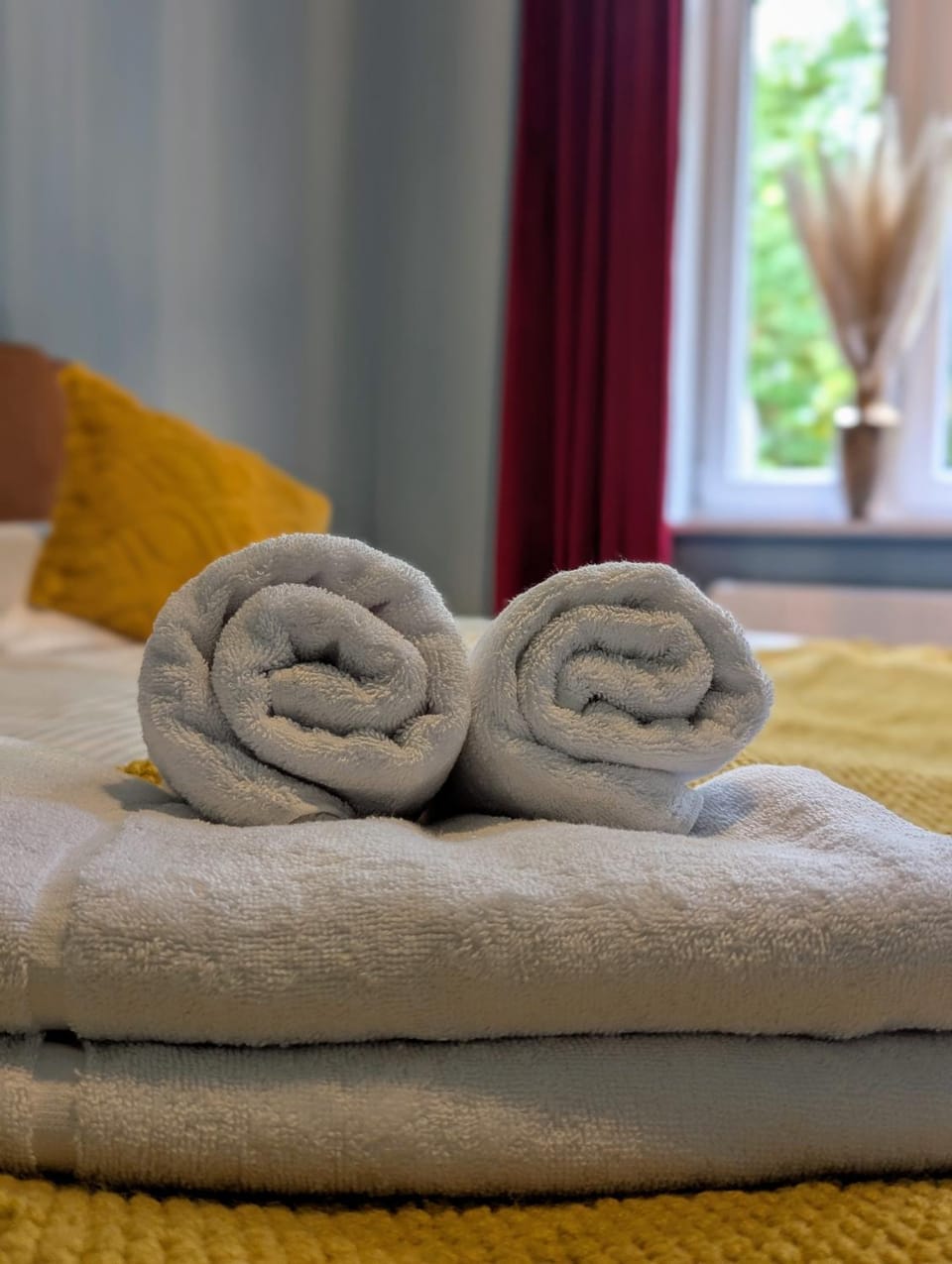 Bed, Photo of the whole room, Bedroom, towels