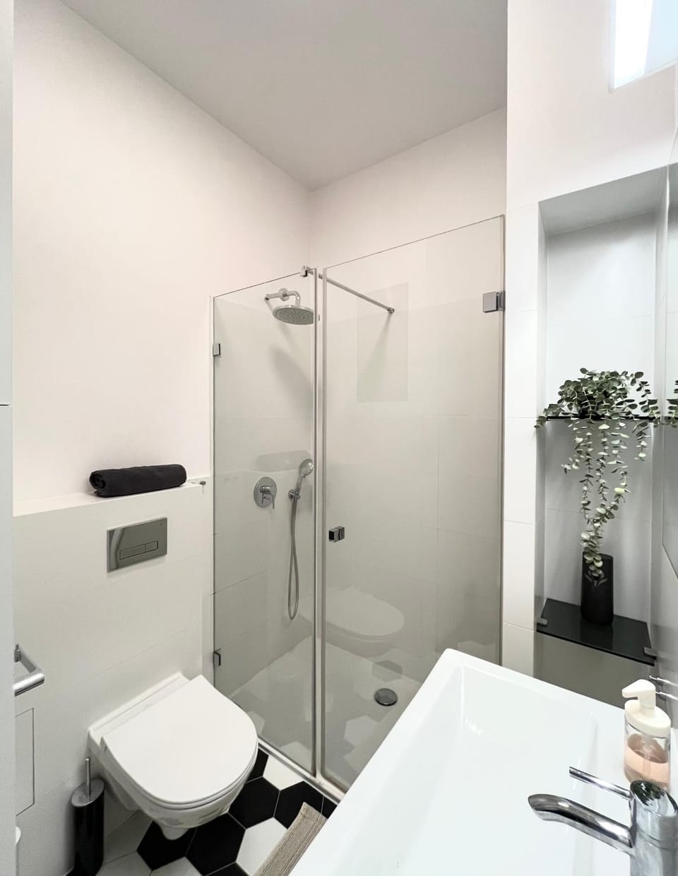 Shower, Bathroom