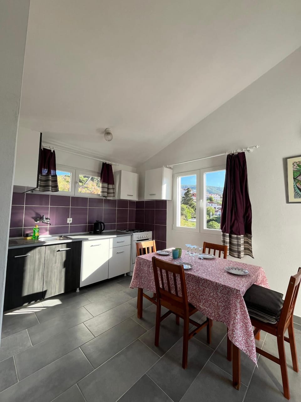 Apartments Peronja Jelsa Seafront Apartment in Dubrovnik-Neretva County