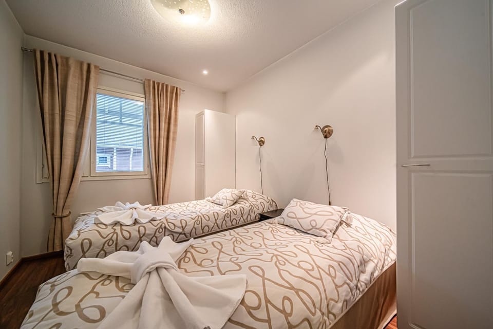Bed, Bedroom, heating, internet, towels, wardrobe