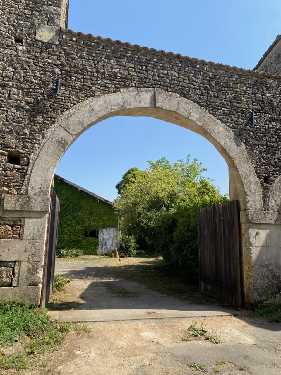 Facade/entrance