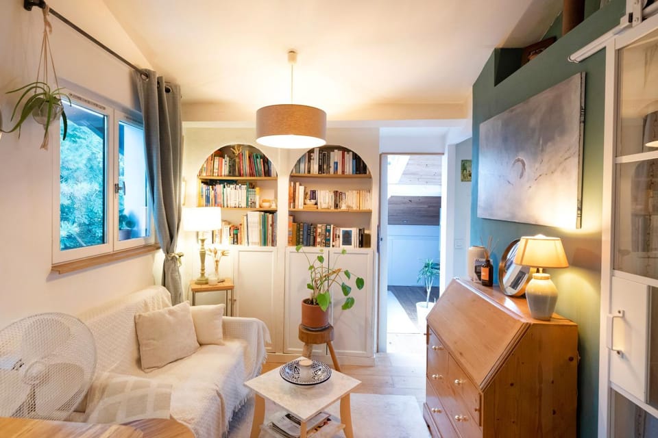 Property building, Living room