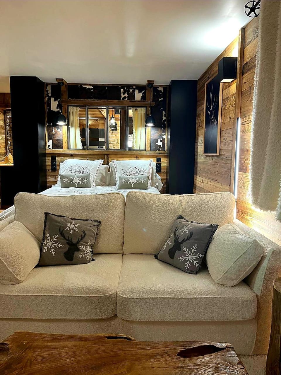Suite Balneo Les Boutons d'or Font Romeu Apartment in Bolquère