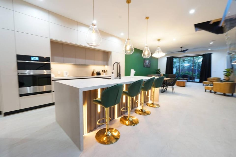 Lux Jungle Haven Close to Port Everglades and Beach House in Fort Lauderdale