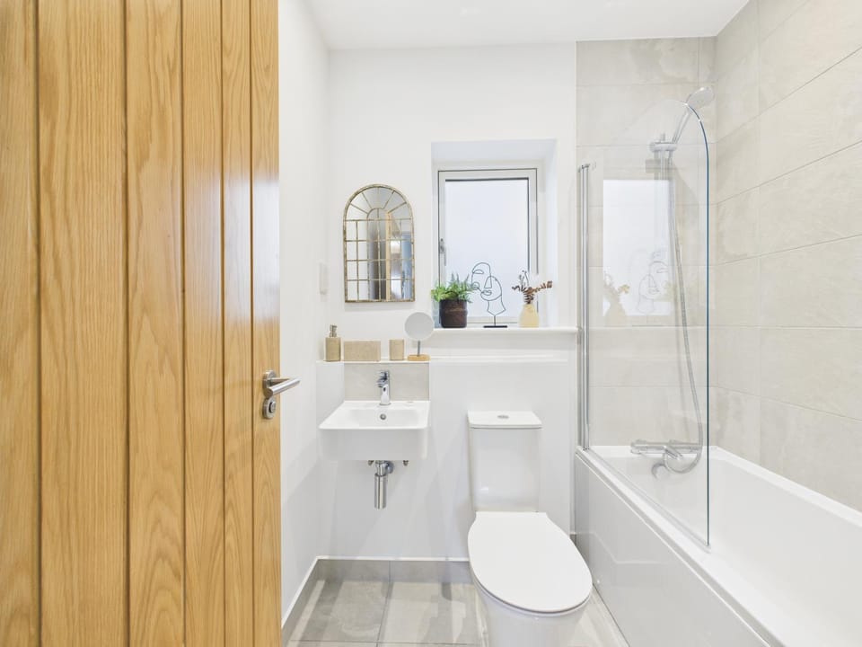 Toilet, Bathroom, Bath