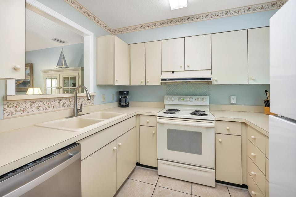 Harbour Oaks #403 House in Saint Simons Island